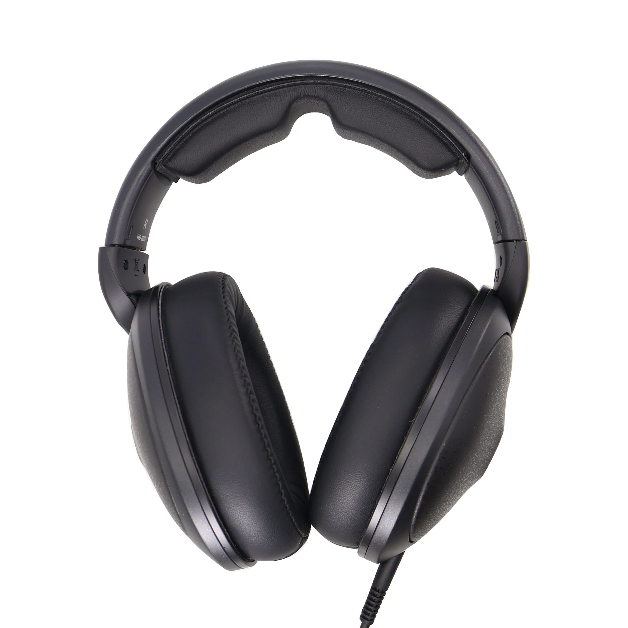 Sennheiser HD 620S Closed-Back Wired Audiophile Headphones - Image 3