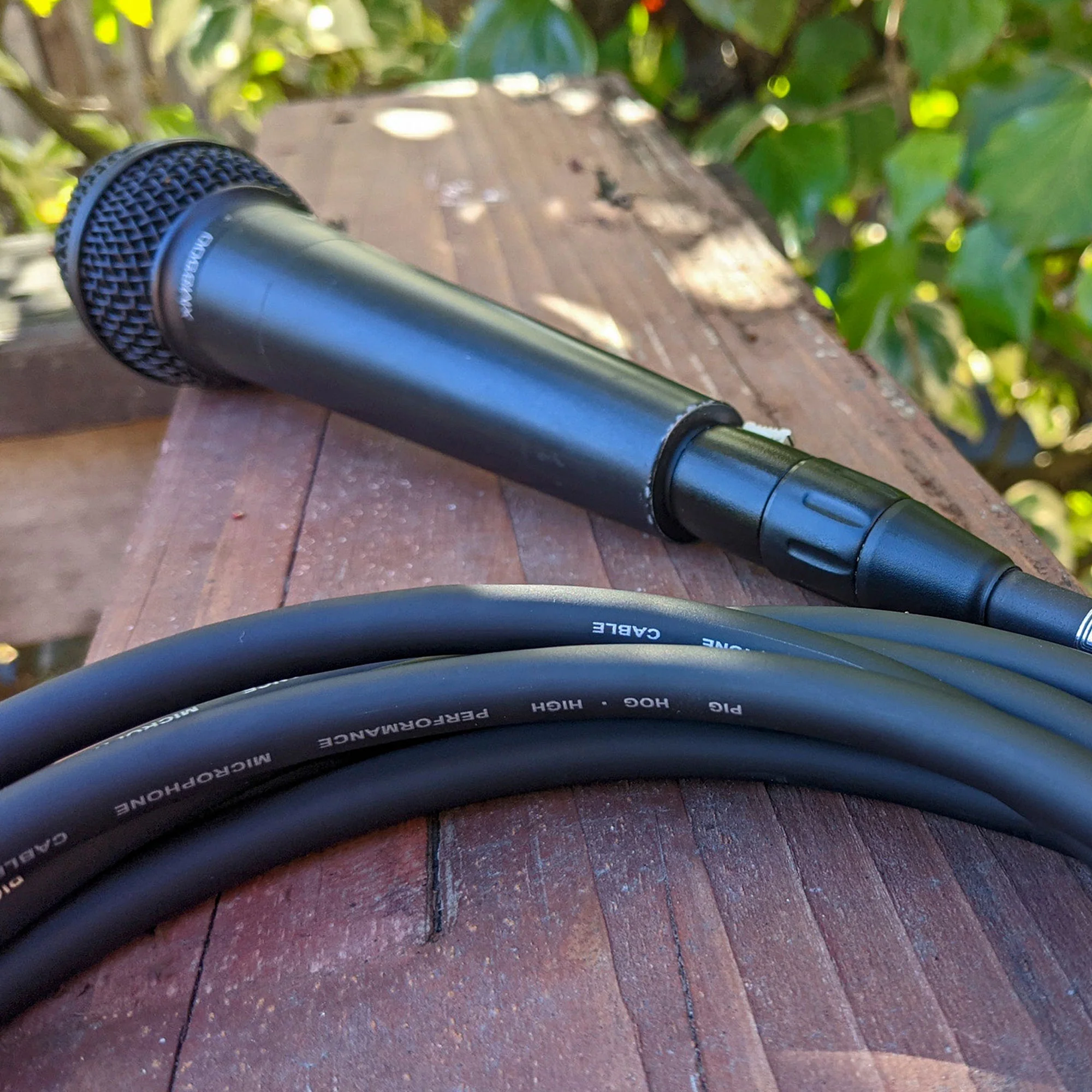 Zoom AMS-44 4x4 USB Audio Interface for Music and Streaming with  Samson SR350 Over-Ear Stereo Headphones and 4x Pig Hog 8mm XLR Microphone Cable Male to Female - Image 8