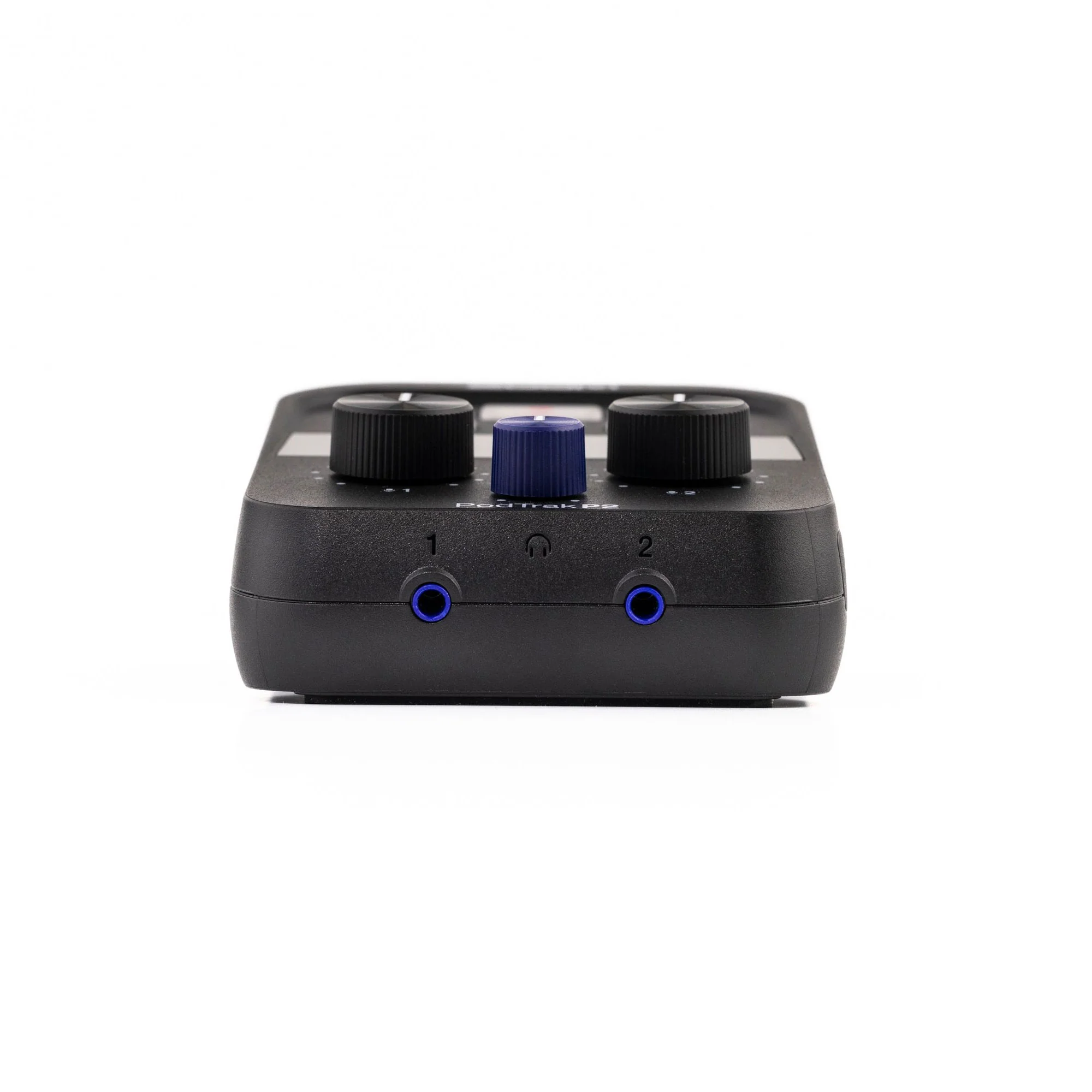 Zoom PodTrak P2 USB Mic Recorder for Podcasters with SanDisk Ultra 64GB microSDXC Memory Card - Image 4
