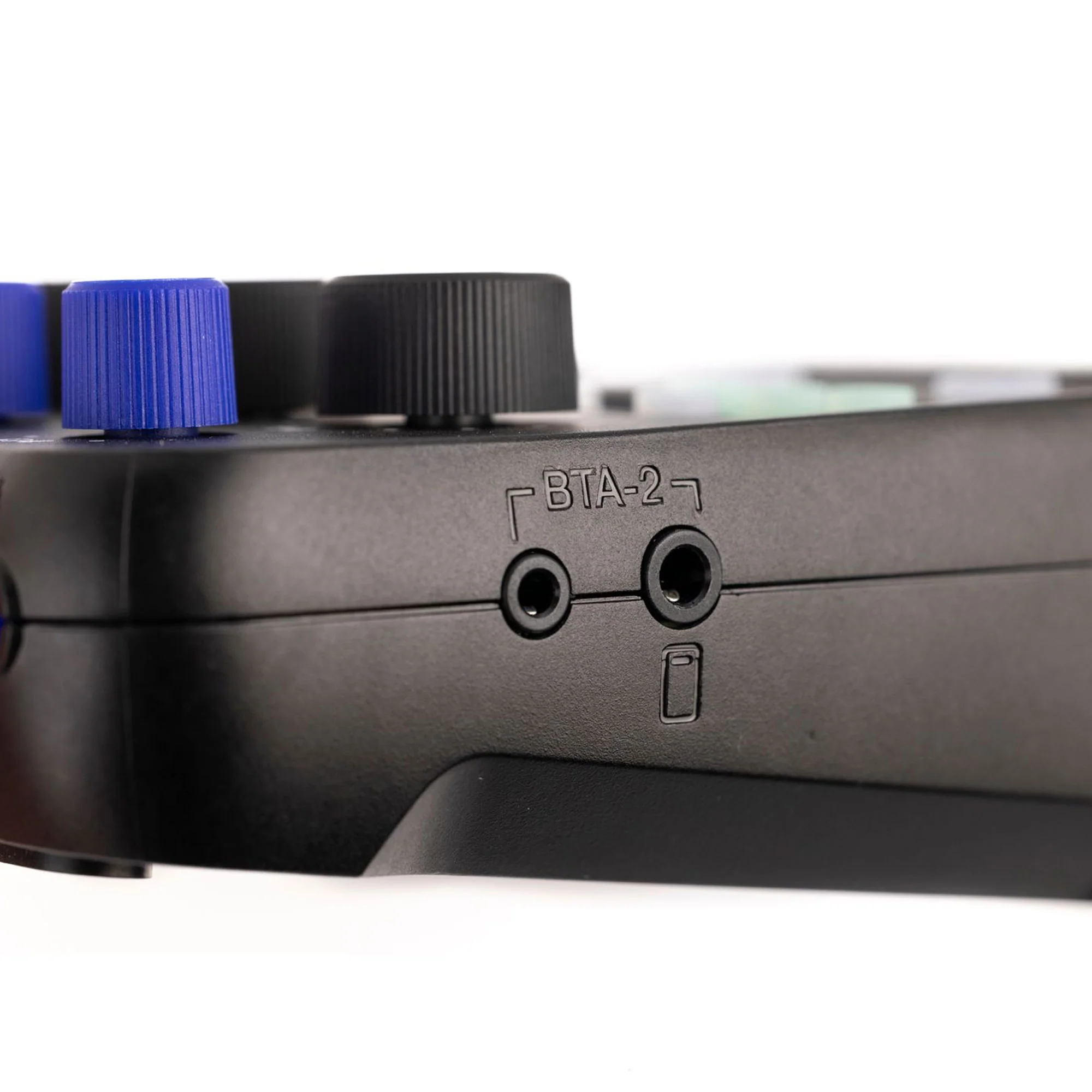 Zoom PodTrak P4next Portable Multitrack Podcast Recorder - Image 8