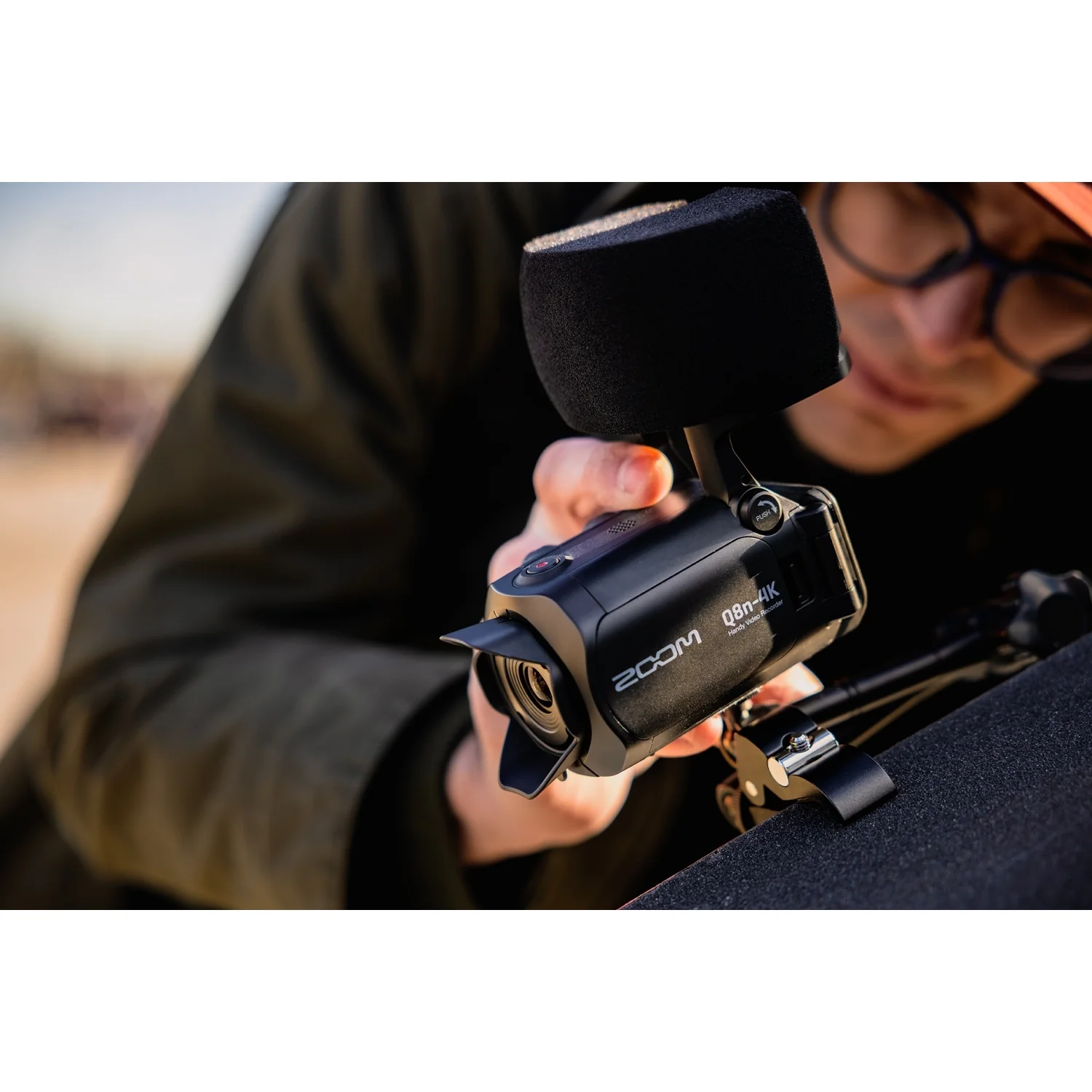 Zoom Q8n-4K Handy Video Recorder 4K Video + Professional 4 Track Audio Complete Recording Kit - Image 5